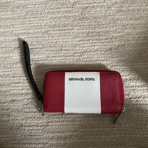 Michael Kors wallet / wristlet